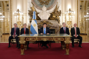 Milei anunció un proyecto para penalizar a legisladores que aprueben presupuestos con déficit fiscal
