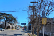 Quejas de comerciantes por la prohibición de estacionar en Primera Junta