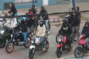 Picadas ilegales en Chacabuco: La Policía secuestró motos en varios allanamientos