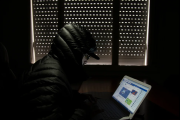 Alerta por grooming en Roblox: captaron nenas y las metieron en un grupo de WhatsApp con contenido sexual