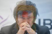 Alerta roja para Milei: se desploma su imagen y una figura impensada del peronismo se dispara en las encuestas