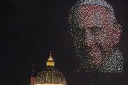 “Grace for the World”: Un cielo de drones y música para homenajear al papa Francisco