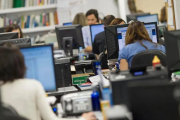 Tener un trabajo ya no alcanza: más de 4,5 millones de ocupados no cubren la canasta básica