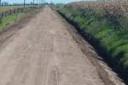 Provincia rompe el chanchito con millonario aporte para caminos rurales