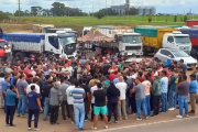 Transportistas de granos protestan en más de 50 puntos del país por la actualización de tarifas