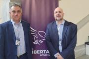 Pareja creó un órgano para coordinar a los concejales libertarios de los 135 municipios bonaerenses