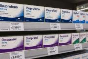 El Gobierno avanza con la venta libre de medicamentos en kioscos y supermercados