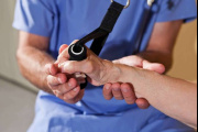 Terapia Ocupacional: Solo 3 títulos permiten ejercerla en PBA, 'todo lo demás es ilegal y pone en riesgo la salud de la población'