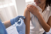 Comenzó la Campaña de Vacunación Antigripal 2026 para las y los afiliados de IOMA de Junín