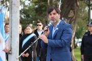 Castelli propone más autonomía municipal y rechaza dividir o regionalizar la Provincia