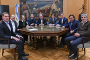 La jugada de Caputo con Zonas Frías: subsidio a la luz y un voto clave