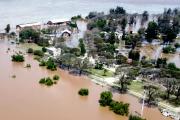 El Litoral bajo el agua: El Niño provoca las primeras evacuaciones masivas