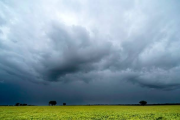El Niño se porta bien y hasta prepara la cama