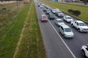 La ANSV sancionó a más de 1.800 conductores por circular por las banquinas