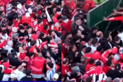 Al principio, caos con los de River y al final, represión con gas a los de Sarmiento