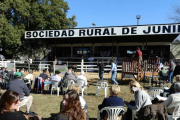 El Primer Festival Criollo de Junín contará con la presencia del Chaqueño Palavecino
