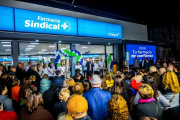 Con un moderno local, la Farmacia Sindical inauguró su quinta sede en Junín