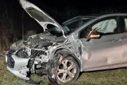 Se desprendió la rueda de un camión, impactó contra un auto y no hubo heridos
